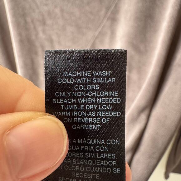 Chico’s Travelers Women’s 2 (L) Asymmetrical Hem Tunic Taupe Slinky Stretch Knit - Picture 5 of 7